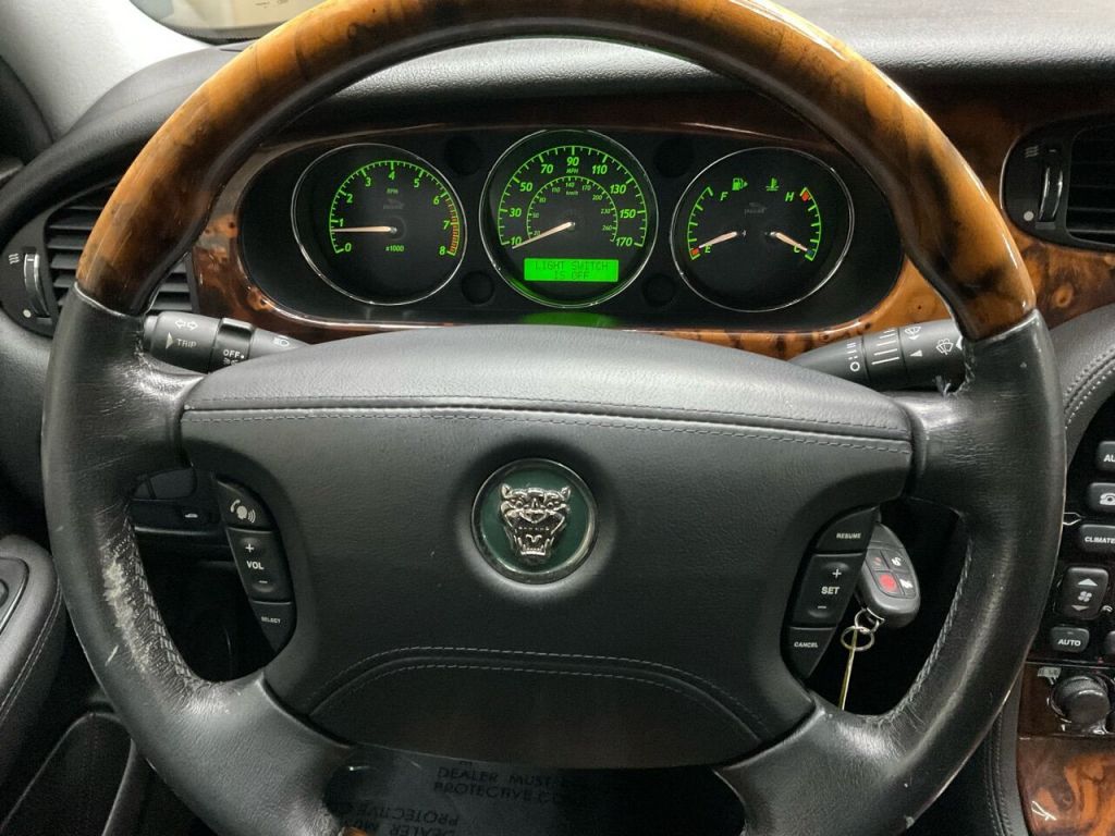 2005 Jaguar XJ