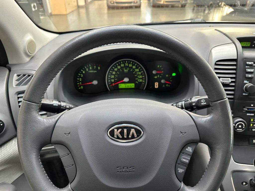 2008 Kia Sedona