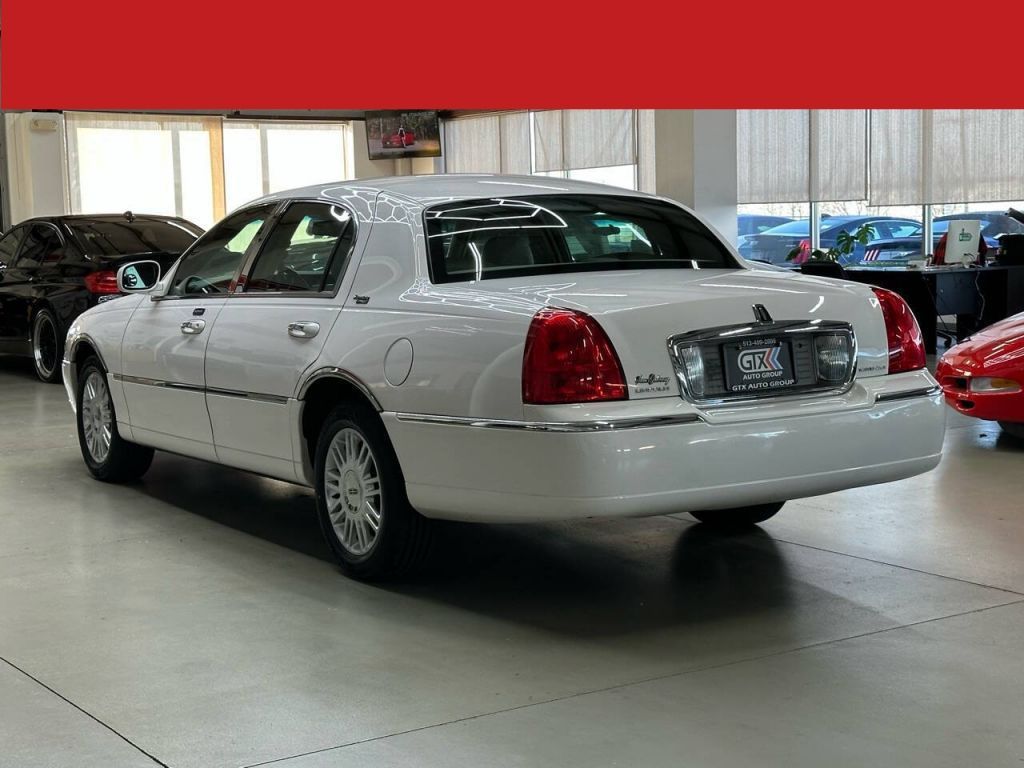 2008 Lincoln Town Car