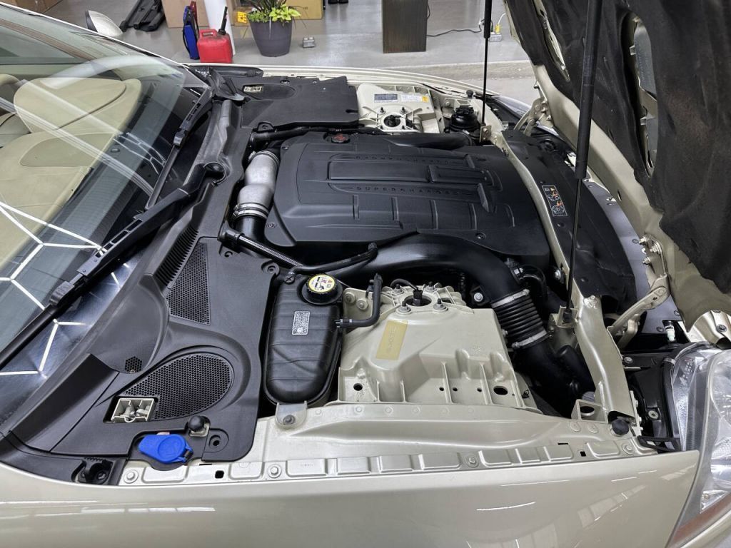 2009 Jaguar XKR