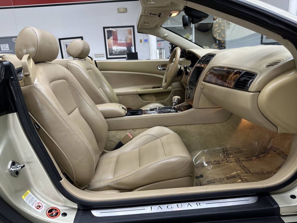 2009 Jaguar XKR
