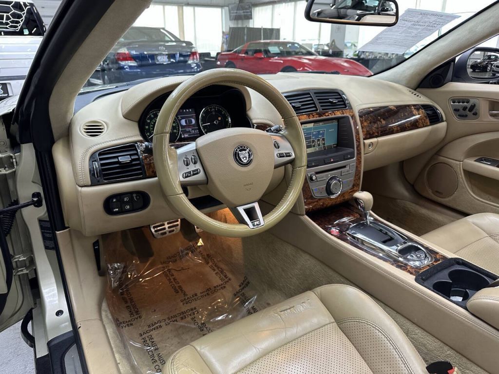 2009 Jaguar XKR