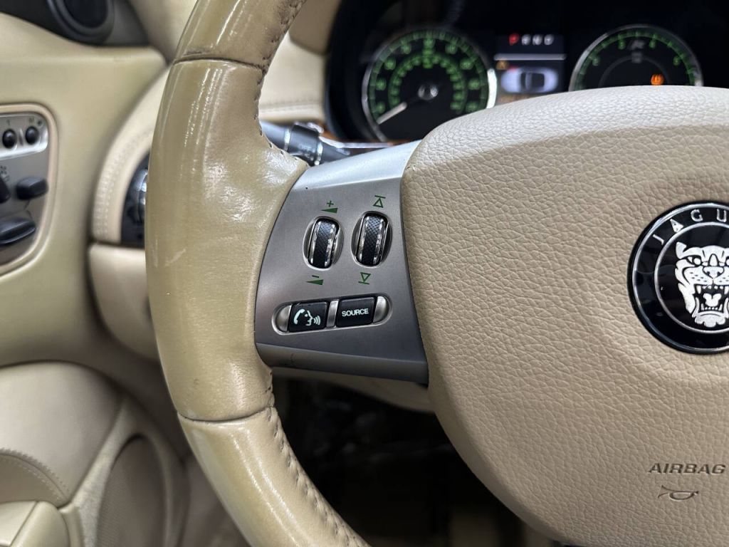 2009 Jaguar XKR