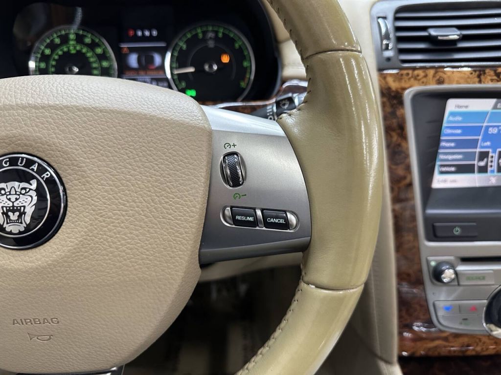 2009 Jaguar XKR