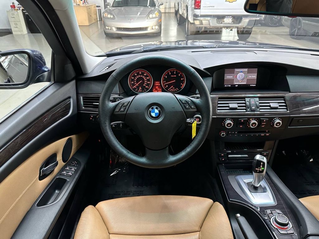 2010 BMW 528i