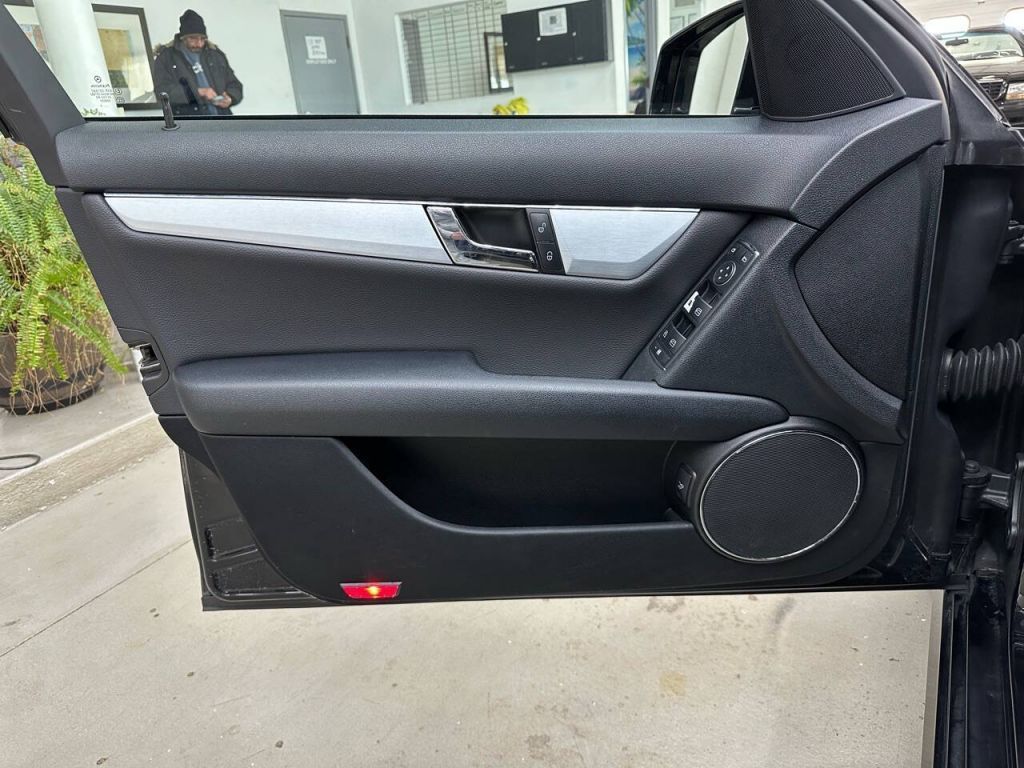 2010 Mercedes-Benz C 300