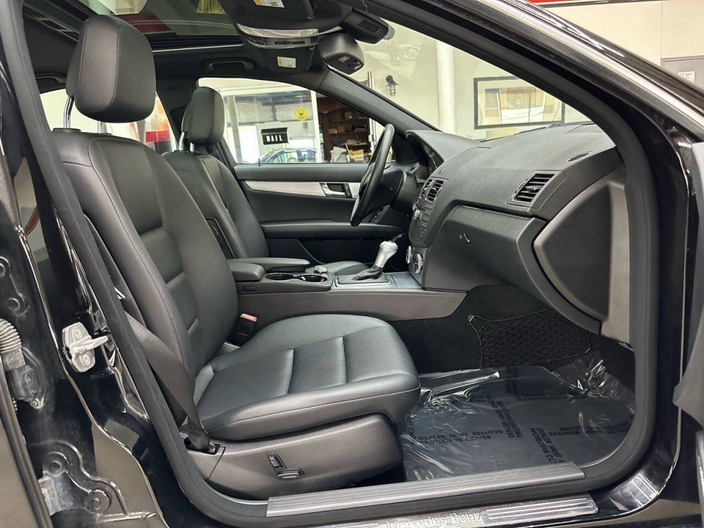 2010 Mercedes-Benz C 300