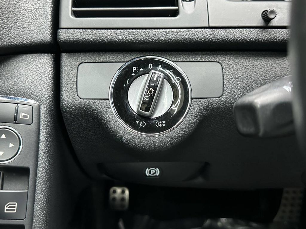 2010 Mercedes-Benz C 300