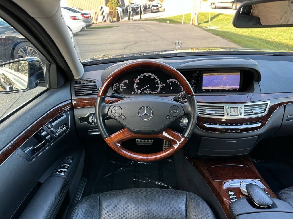 2010 Mercedes-Benz S 550