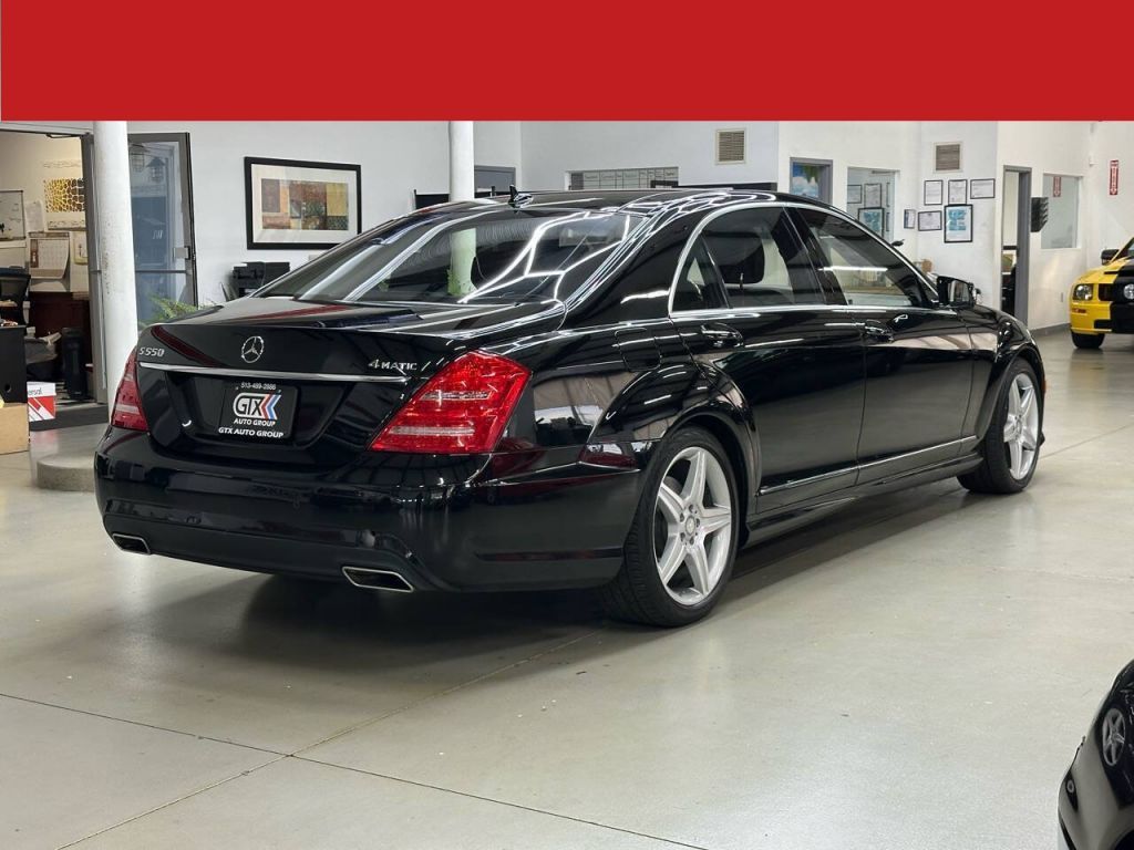 2010 Mercedes-Benz S 550