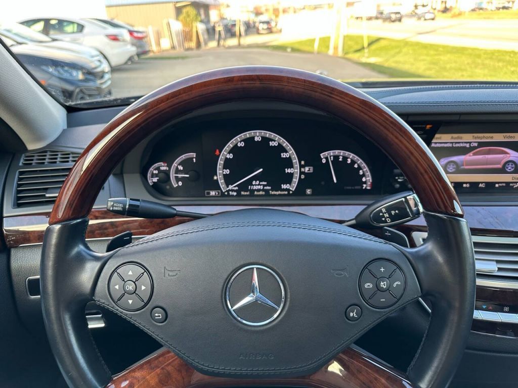 2010 Mercedes-Benz S 550