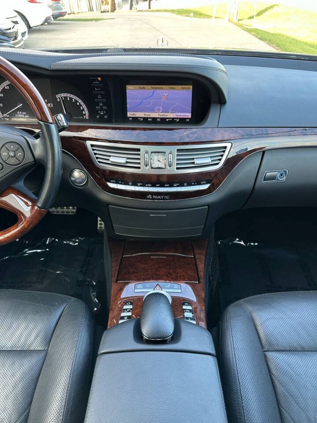 2010 Mercedes-Benz S 550