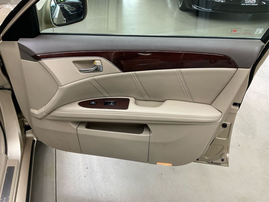 2010 Toyota Avalon