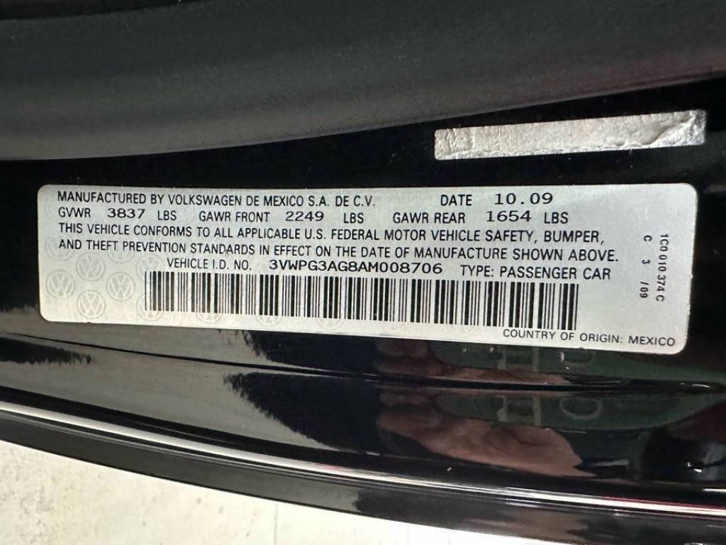 2010 Volkswagen New Beetle