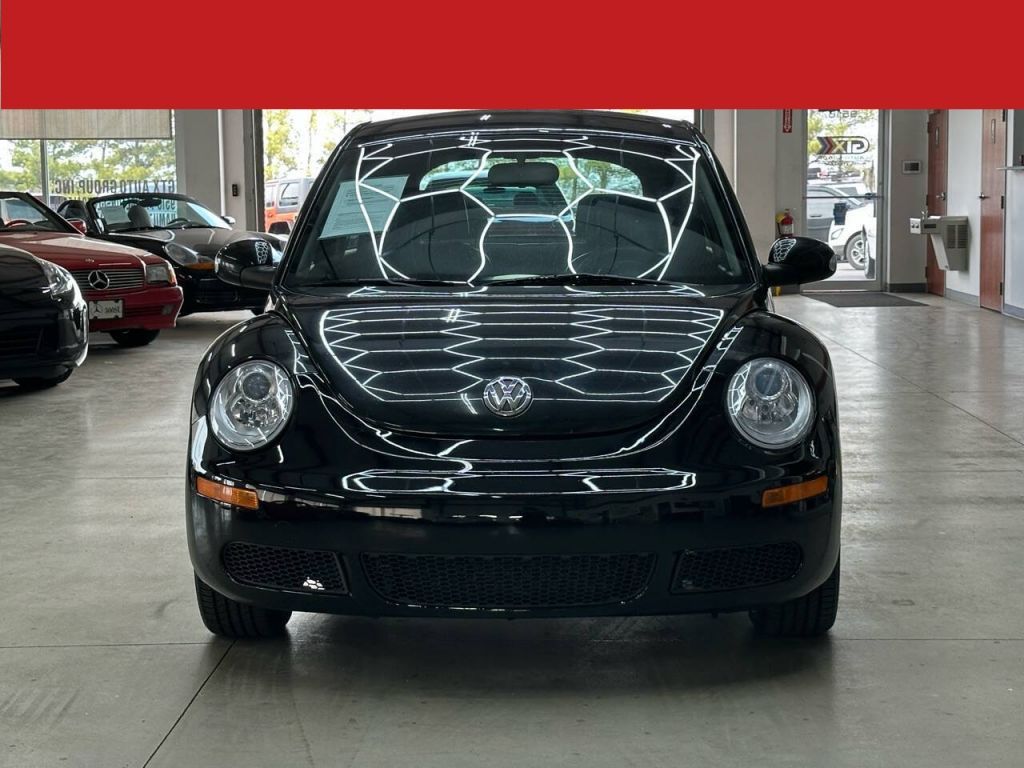 2010 Volkswagen New Beetle