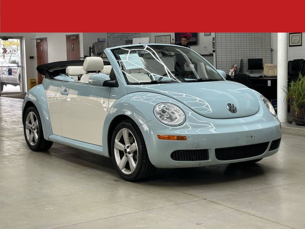 2010 Volkswagen New Beetle