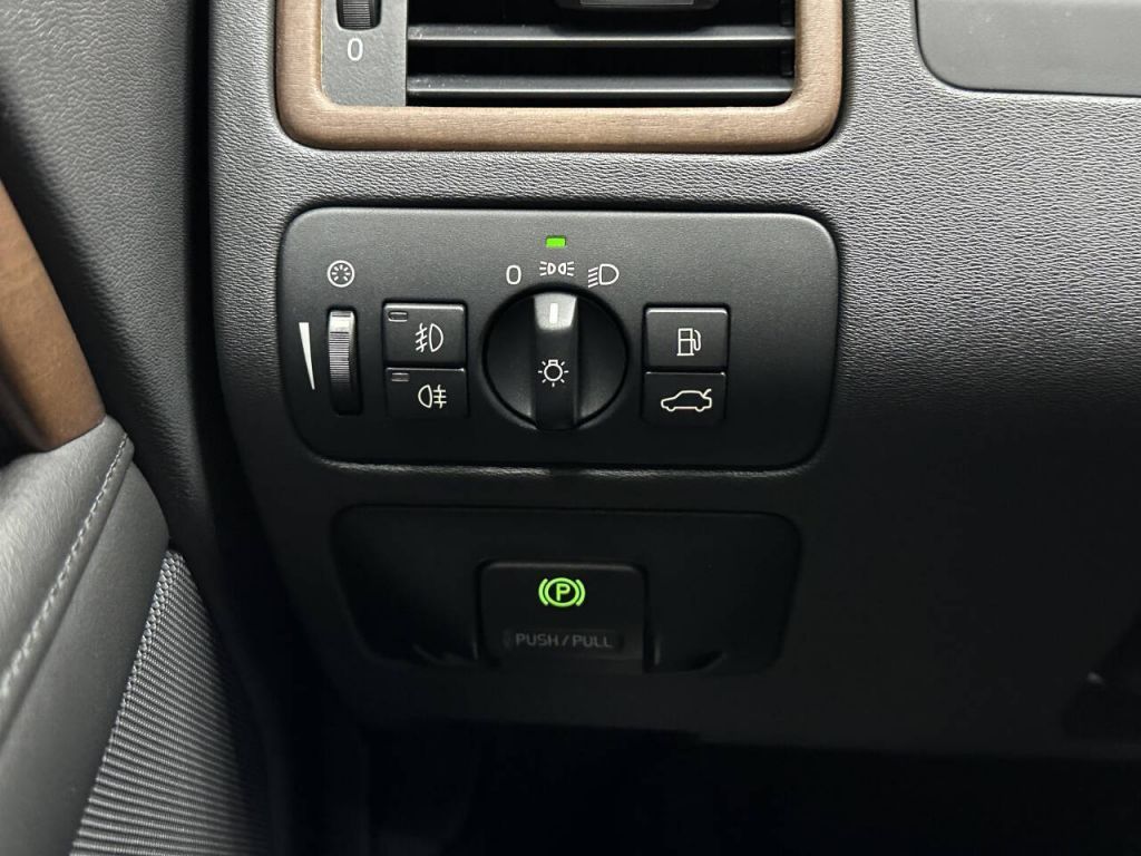 2010 Volvo S80