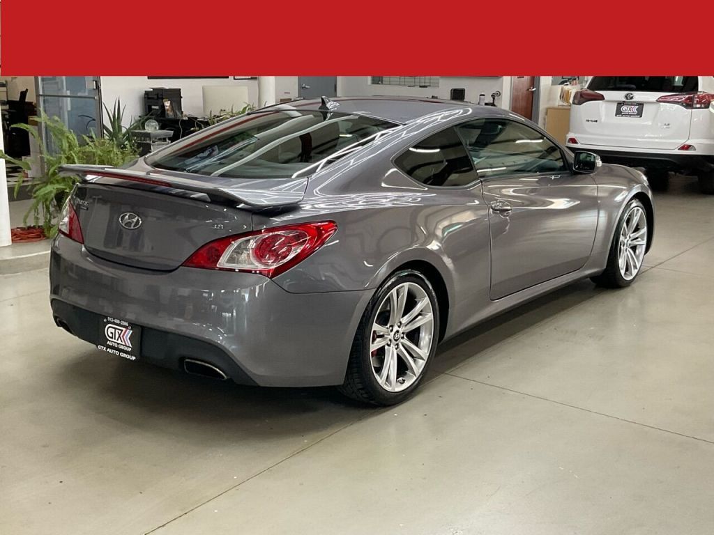 2011 Hyundai Genesis Coupe