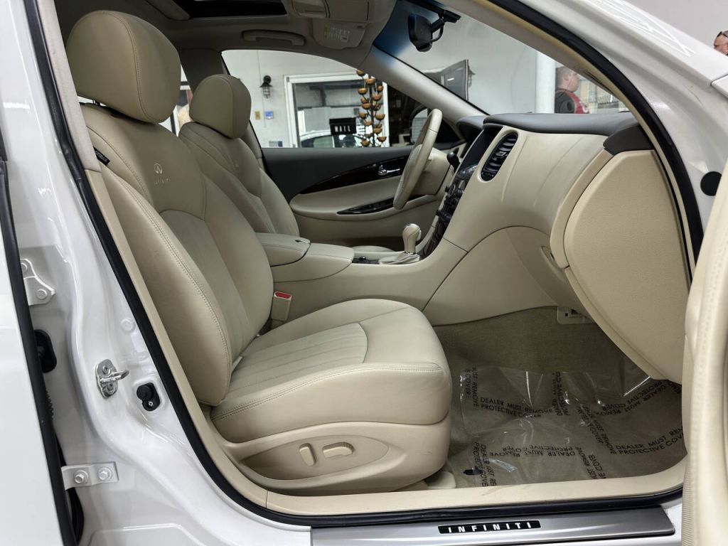 2011 INFINITI EX35