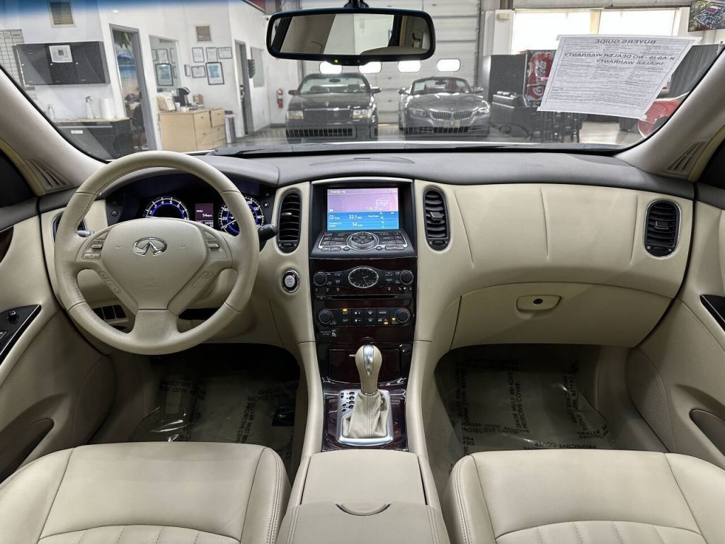 2011 INFINITI EX35