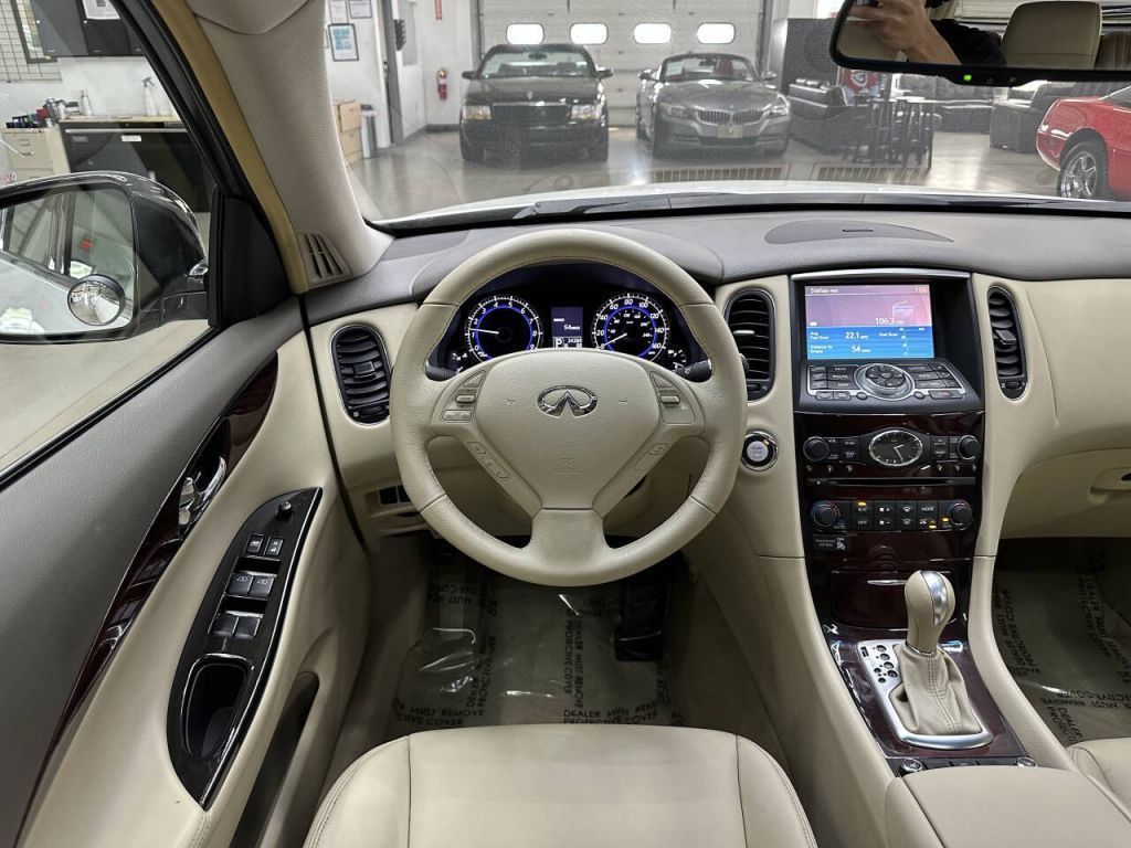 2011 INFINITI EX35