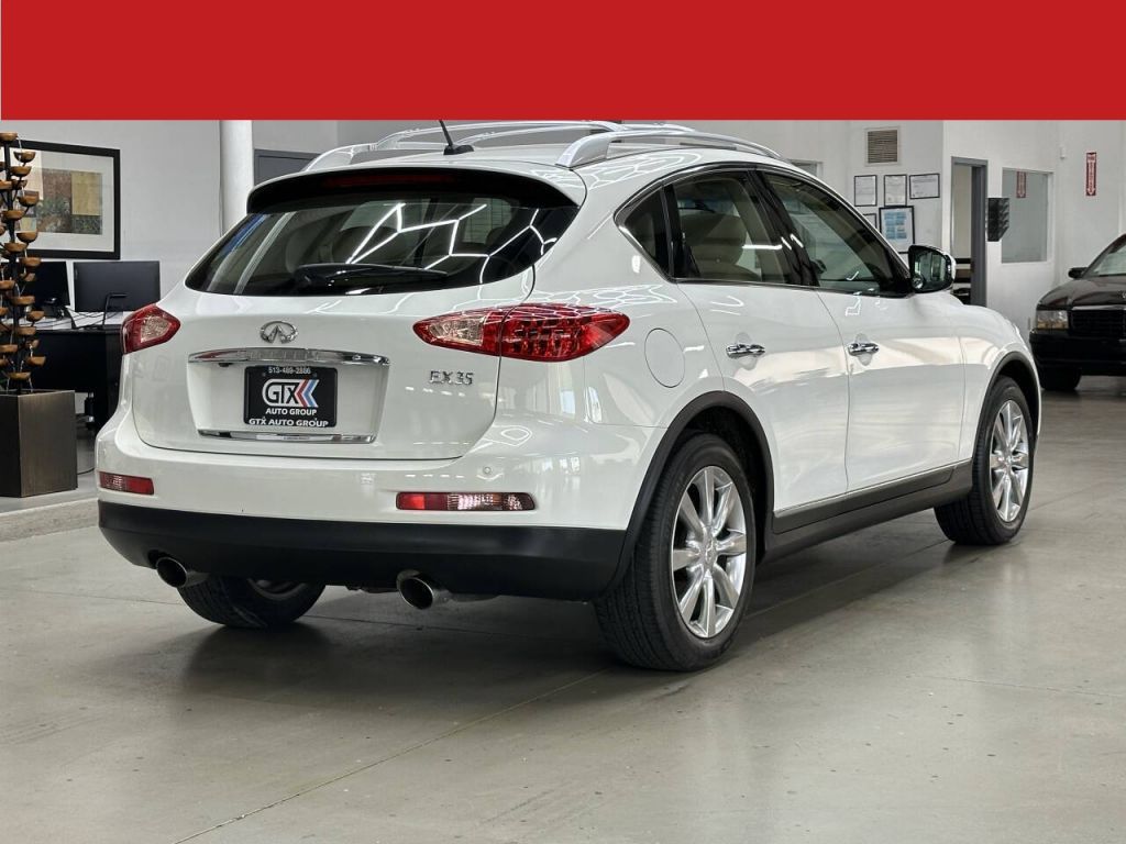 2011 INFINITI EX35