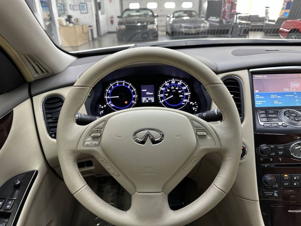 2011 INFINITI EX35