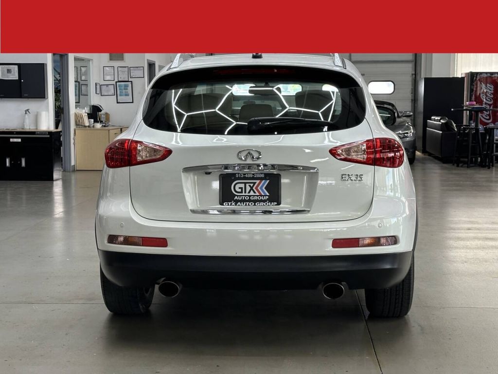 2011 INFINITI EX35
