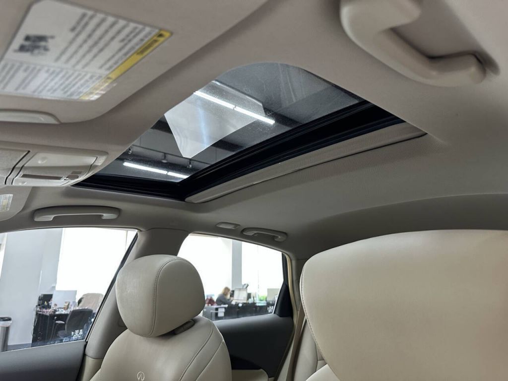 2011 INFINITI EX35