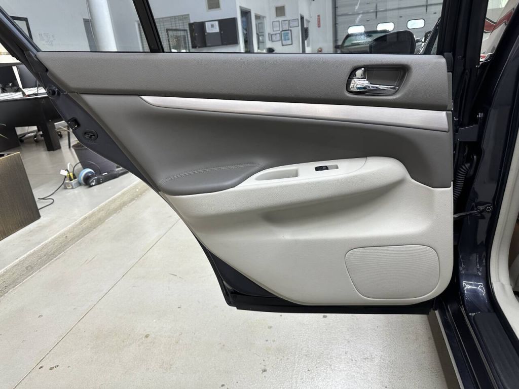 2011 INFINITI G37x