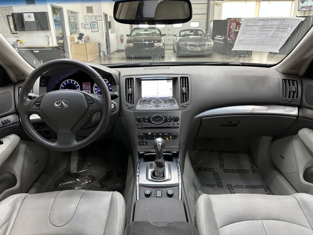 2011 INFINITI G37x