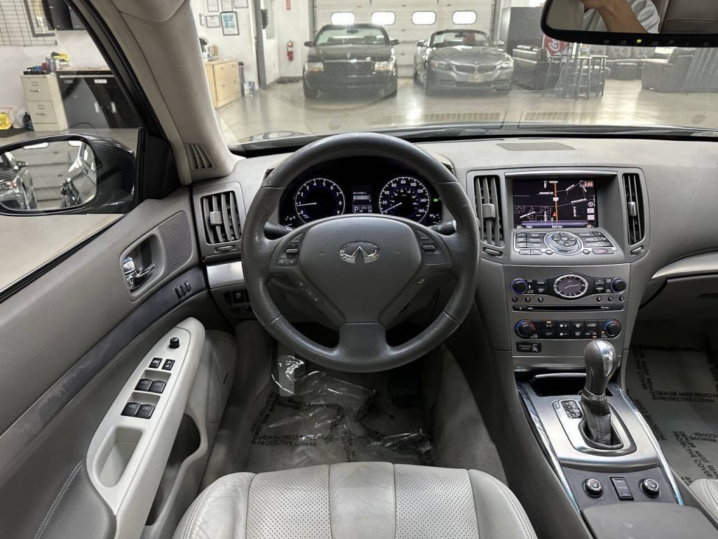 2011 INFINITI G37x