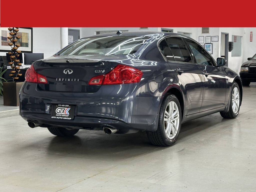 2011 INFINITI G37x