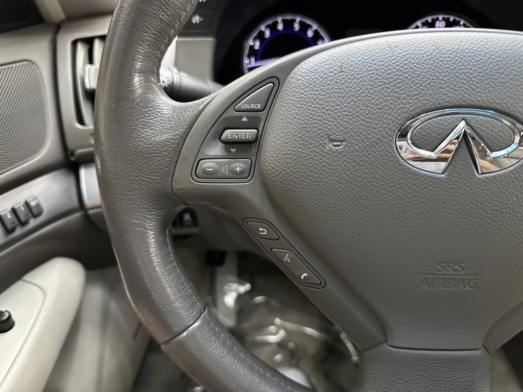 2011 INFINITI G37x