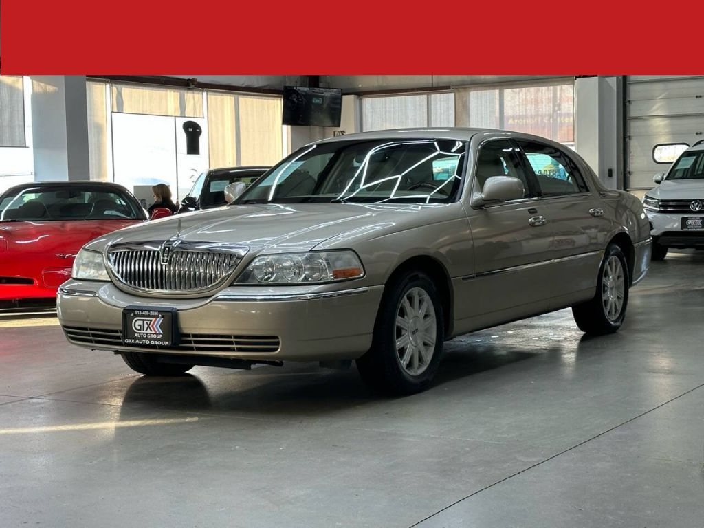 2011 Lincoln Town Car