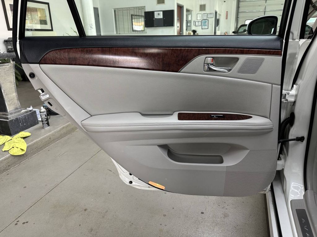 2011 Toyota Avalon
