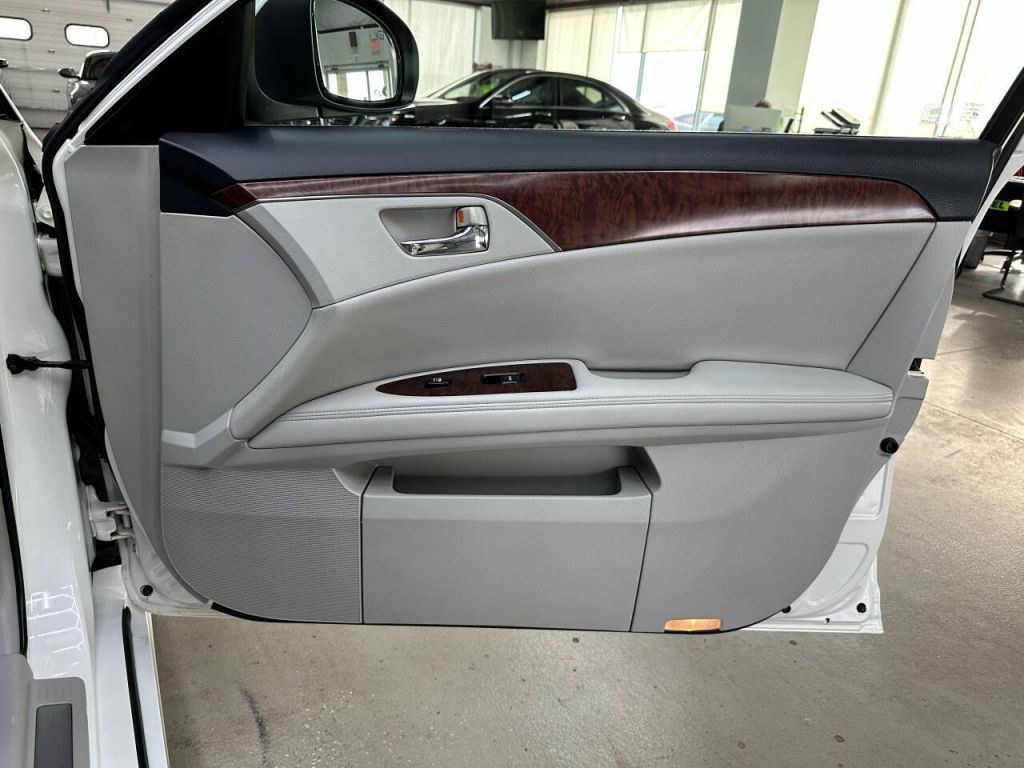 2011 Toyota Avalon
