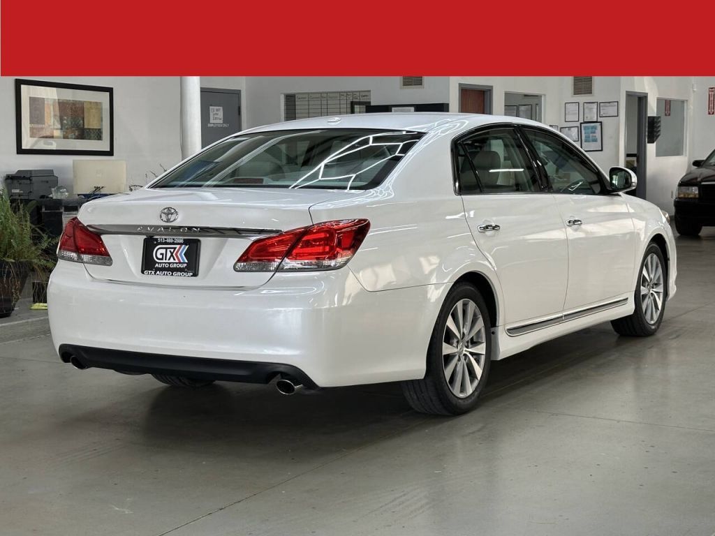 2011 Toyota Avalon