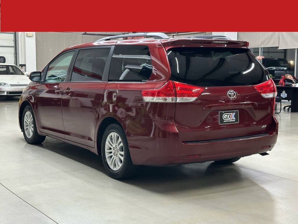 2011 Toyota Sienna