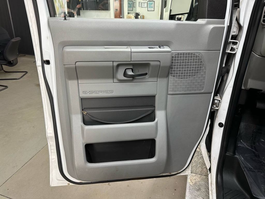 2012 Ford E-250