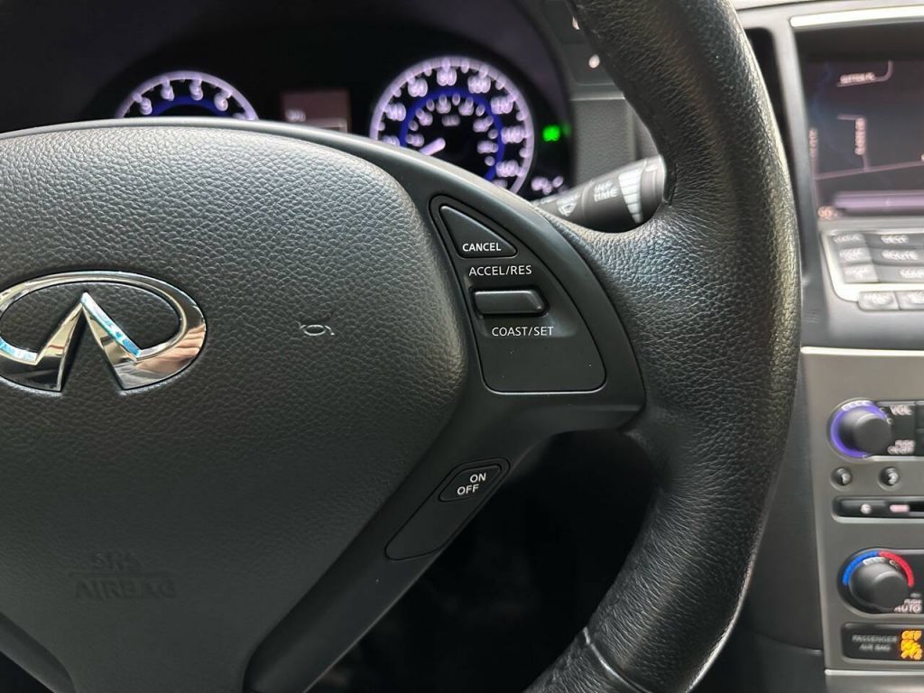 2012 INFINITI G37x