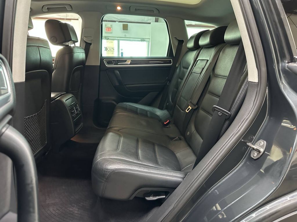 2012 Volkswagen Touareg