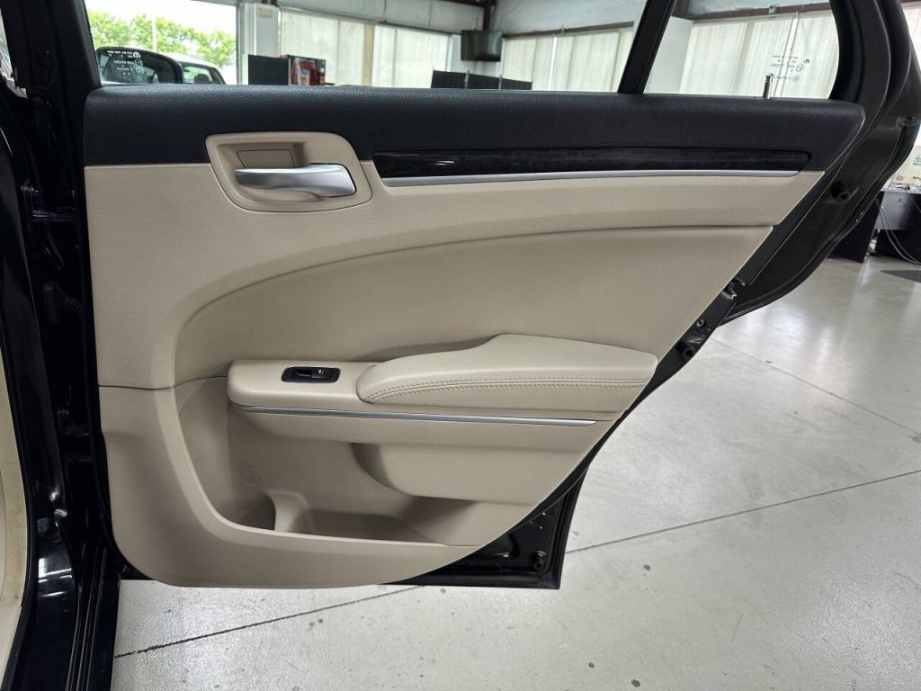 2013 Chrysler 300