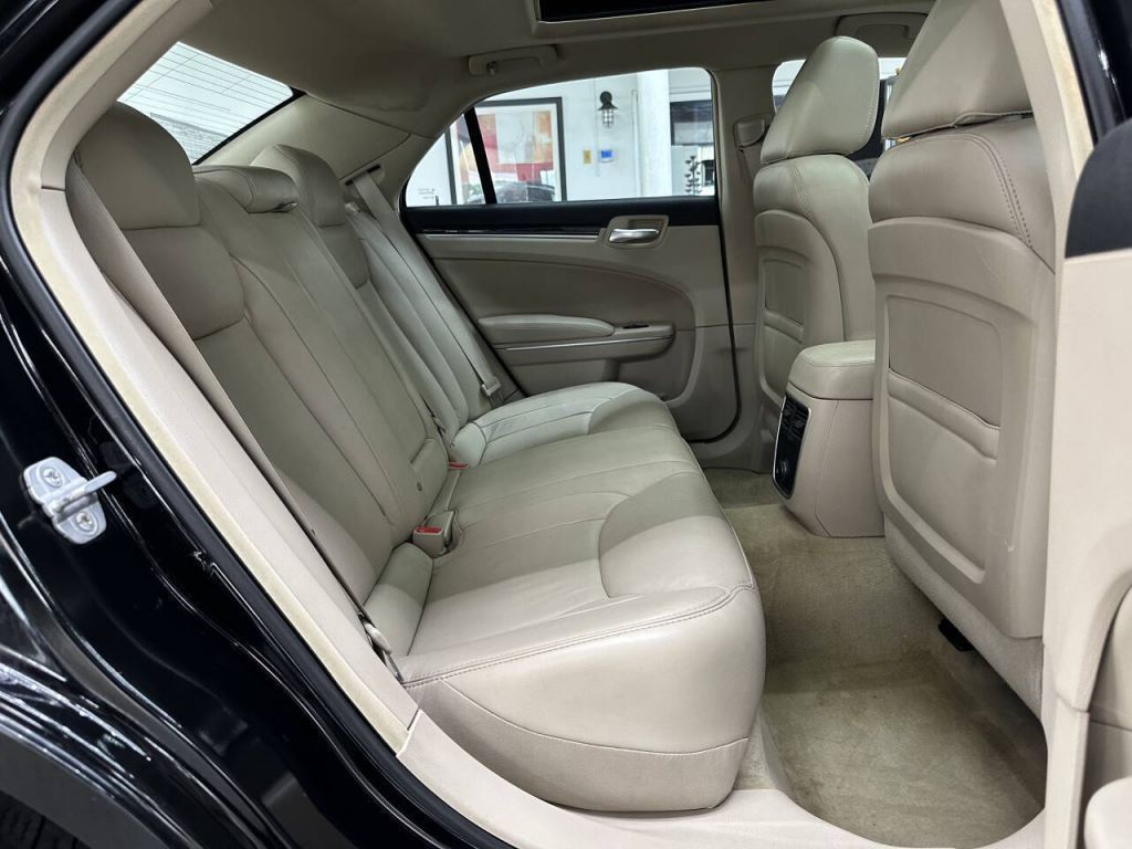 2013 Chrysler 300