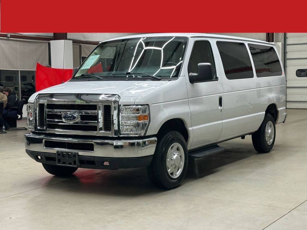 2013 Ford E-350 Super Duty