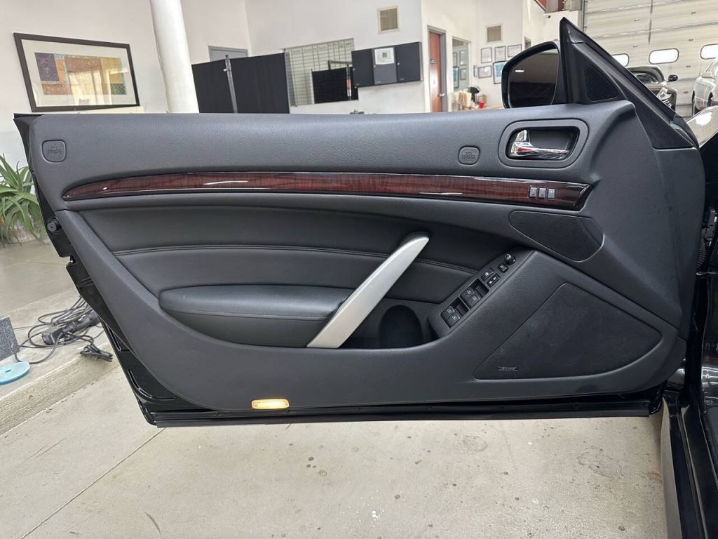 2013 INFINITI G37