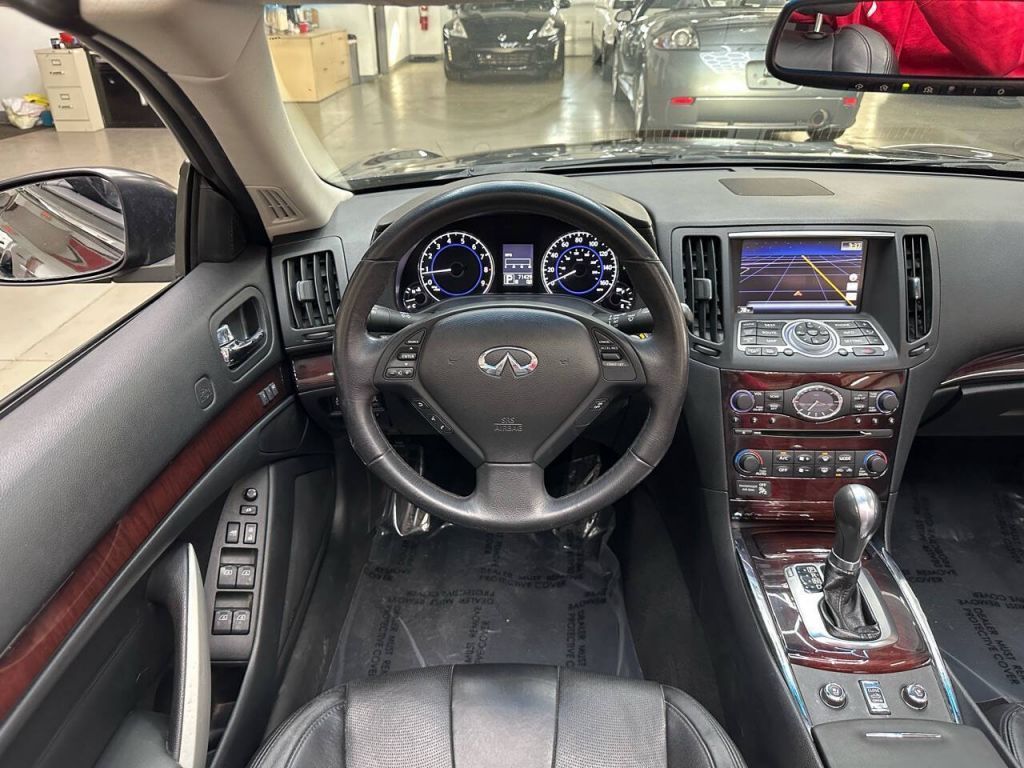 2013 INFINITI G37