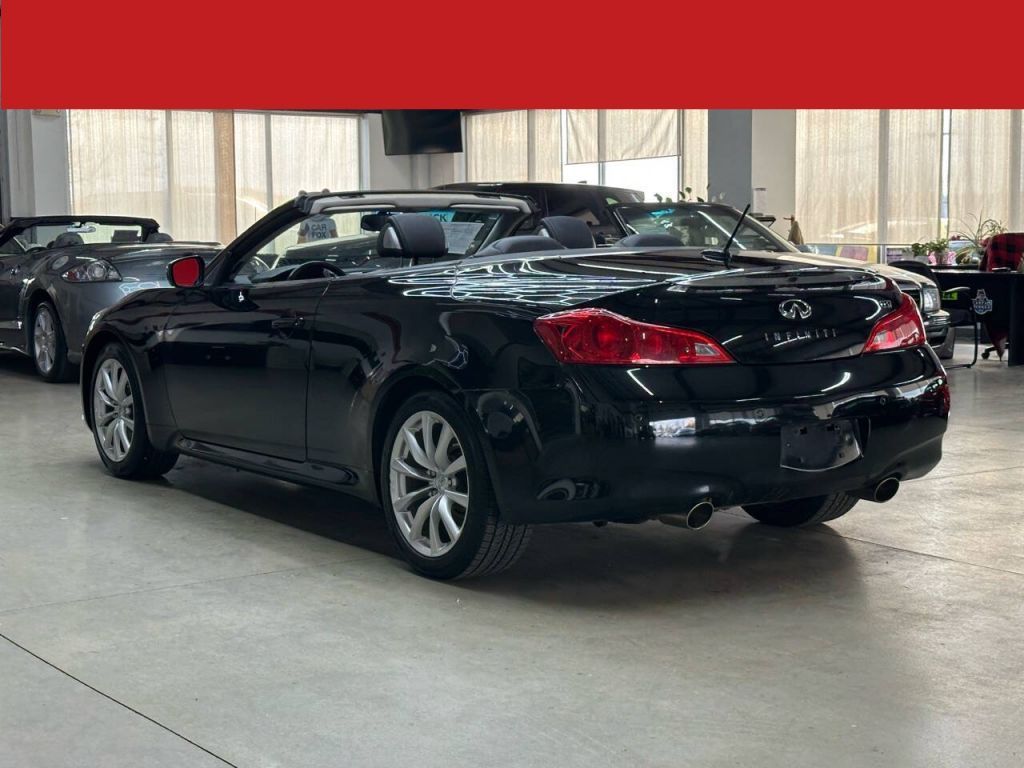 2013 INFINITI G37