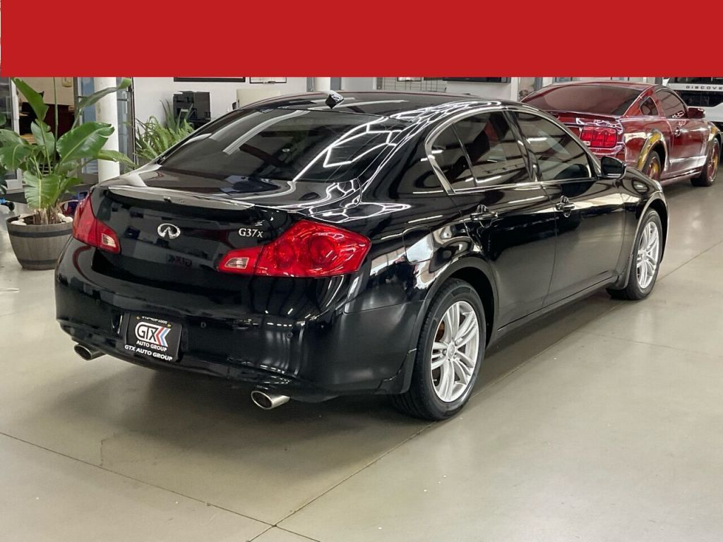 2013 INFINITI G37 Sedan