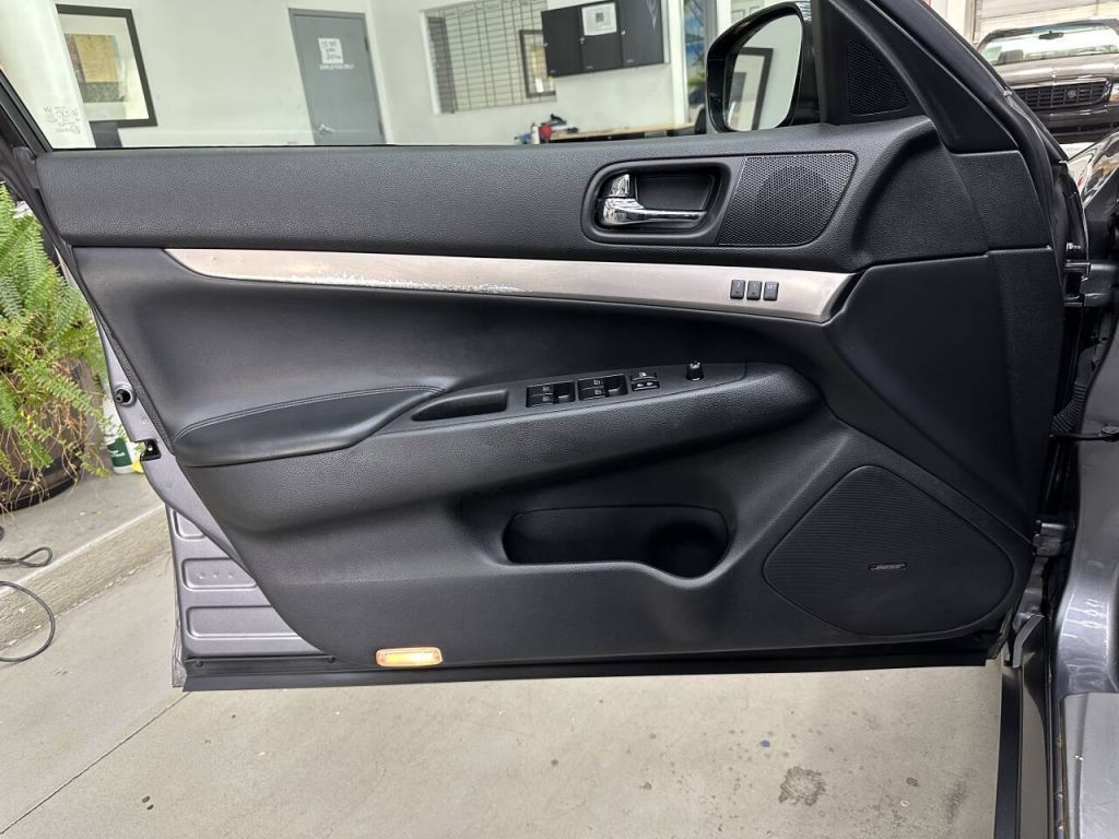 2013 INFINITI G37x